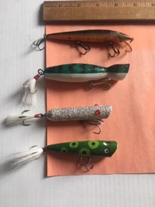 Four freshwater fishing lures - Picture 1 of 2