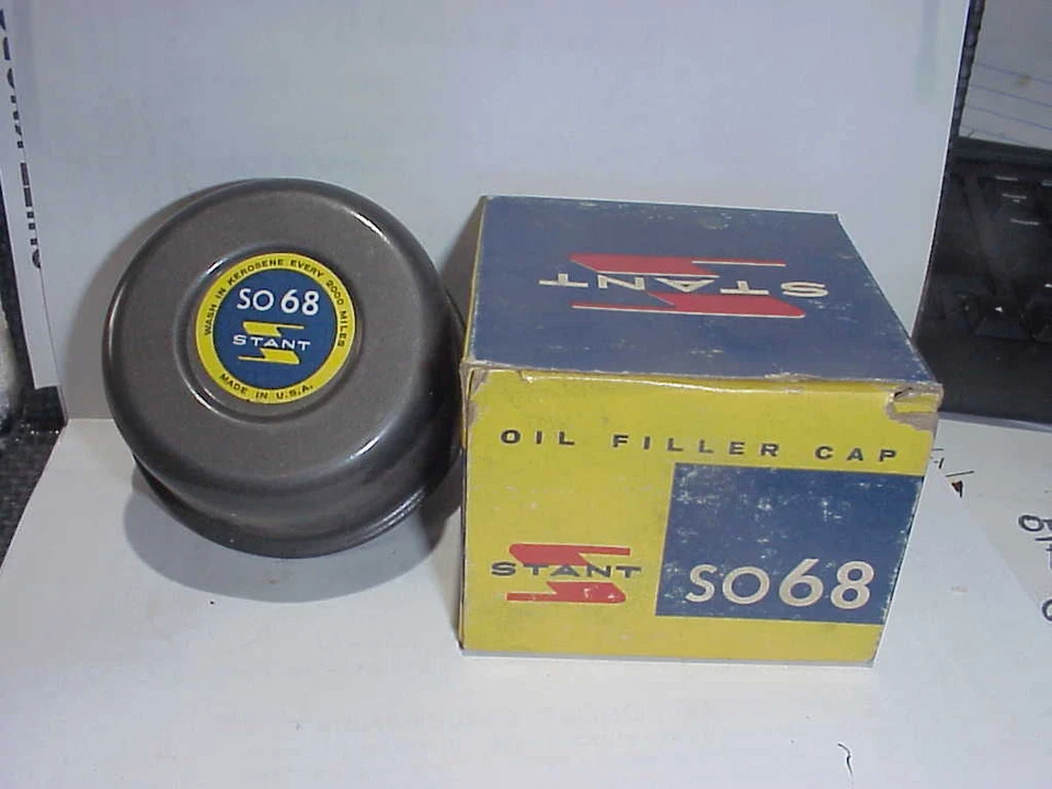 1959 - 64 Ford 6 cyl. car & truck  OHV motor & 1959 & 1960 Edse, Oil filler cap - Image 1 of 1