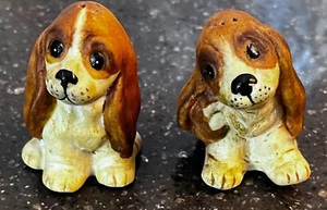 BASSET HOUND SALT PEPPER SHAKERS VTG PUPPIES DOGS WHIMSY MCM - Picture 1 of 5