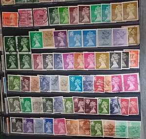 GB UK QEII MACHINE DEFINITIVES USED LOT VF UNCHECKED - Picture 1 of 3