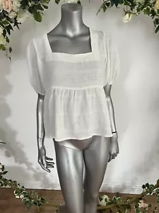 Top Influence cravatta schiena taglia 12 bianco testurizzato collo quadrato blusa peplo MK40 - Foto 1 di 11