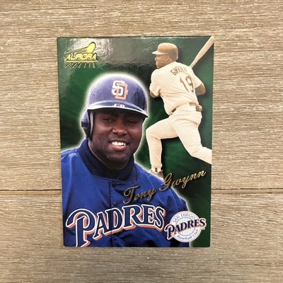 1999 Pacific Aurora #160 Tony Gwynn San Diego Padres  Card HOF SAMPLE Gold - Image 1 of 2