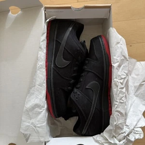 Nike SB Dunk Low Premium Levi's NWB Size 9 ✅ - Picture 1 of 3