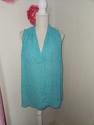 Blusa Covington para mujer talla XL sin mangas cuello en V profundo estampado verde azulado/blanco  Foto 1 de 4