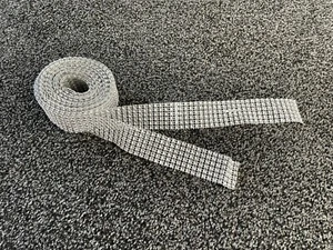 2 Metre Silver Stud Diamanté Mesh Ribbon Trim Craft / Cake Decorating - Picture 1 of 7