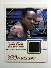 THE QUOTABLE STAR TREK DEEP SPACE NINE C9 BENJAMIN SISKO COSTUME CARD RELIC