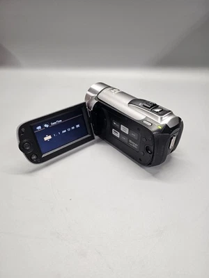 Canon Vixia HF R10 a Camcorder Black 1080p 8 GB HD Charger  Nice 🔥 - Image 1 of 4