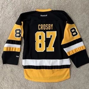 Maglia da hockey Sidney Crosby Pittsburgh Penguins Youth S/M #87 Reebok usata in ottime condizioni NHL - Foto 1 di 9