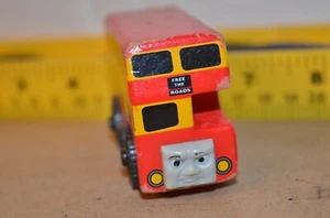 TRAIN THOMAS THE TANK ENGINE WOODEN BULGY - Picture 1 of 3