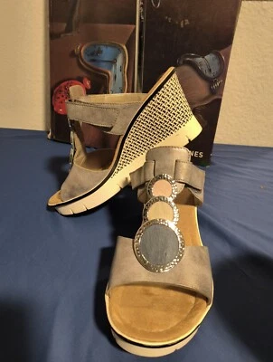 Reiker Women's Gray Leather Wedge Mule Sandals Sz 38, 8 - Image 1 of 4