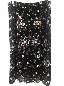 Gonna midi Sag Harbor Petite L bottoni davanti nera floreale cintura fiori selvatici passanti - Foto 1 di 7