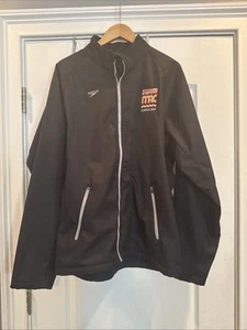 Speedo Herren Boom Force Stretch Swim Warm Up Jacke Schwarz XL Swim MAC Charlotte - Bild 1 von 6