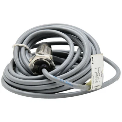 E57SAL18T111E Eaton/Cutler Hammer Tubular Inductive Proximity Sensor  -SA - Image 1 of 2