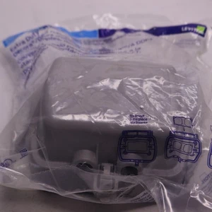Leviton While-In-Use Cover for GFCI/Decora Duplex & Single Outlet Horizontal - Picture 1 of 4