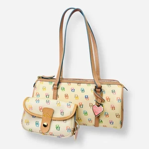 Bolso Muñequera Vintage Y2K DOONEY & BOURKE Logo Arco Iris Cremallera Crema Barril - Imagen 1 de 12