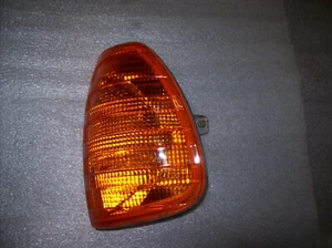 MERCEDES W123 FANALE FARO FRECCIA ANTERIORE SX TRASPARENTE - Imagen 1 de 2