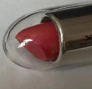 2 x Royal Cosmetics Lipstick - Colour Red - New. - Picture 1 of 3