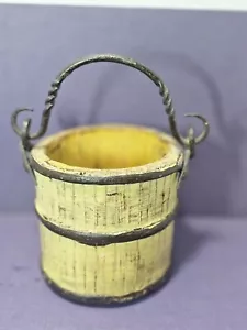 Antiker hölzerner Beereneimer Eimer mit Eisengriff 5", primitiv, gelb - Bild 1 von 9