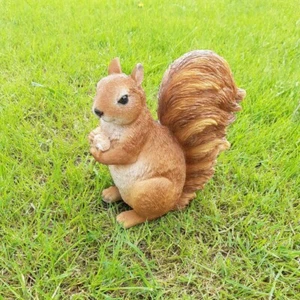 Gartenfigur sitzendes Eichhörnchen Gr. L mit Nuss Dekofigur Frühling Sommer 2025 - Bild 1 von 10