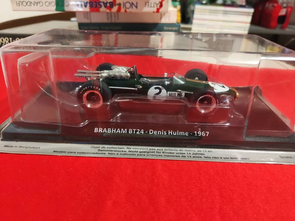 Collezione : Auto da corsa 1:24  BRABHAM BT24 DI Denis Hulme  1967 Con Fascic - Immagine 1 di 4