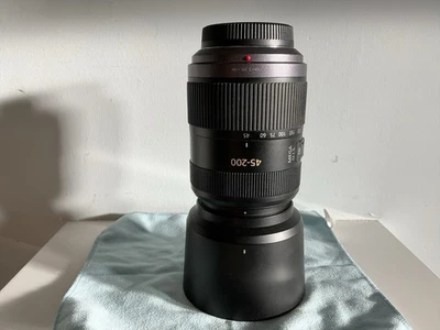 Panasonic Lumix G Vario 45-200mm f/4.0-5.6 Aspherical AF Mega O.I.S Lens - Image 1 of 2