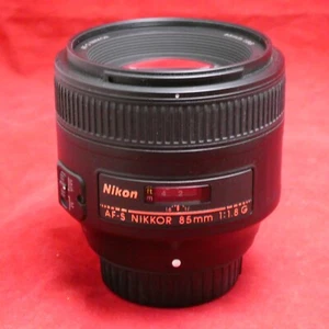 Nikon 85 f1.8 G Nikkor AF-S (039304) - Picture 1 of 6