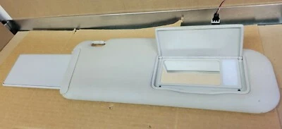 2010-2012 MAZDA CX-7 PASSENGER/ RIGHT SUNVISOR ILLUMINATED GRAY - Image 1 of 4