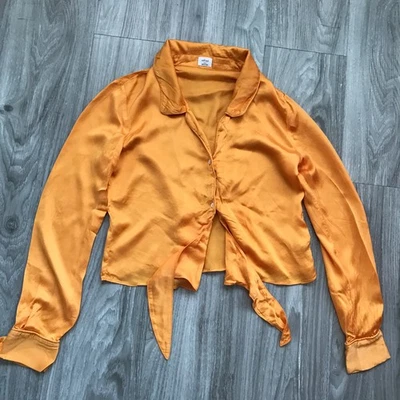 Aritzia Womens Shirt 2XS Gold Long Sleeve Satin Crop Button Collared - Image 1 of 4
