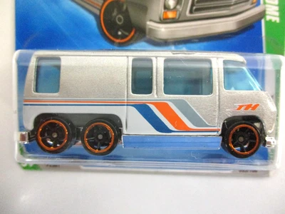 HOT WHEELS - 2009 TREASURE HUNTS T-HUNT - GMC RV MOTORHOME CAMPER - DIECAST - Image 1 of 4