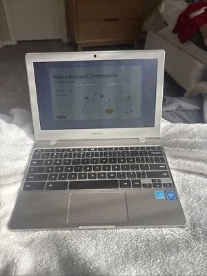 Portátil Samsung Chromebook 4 (16 GB eMMC, Intel Celeron, 1,10 GHz, 16 GB) - Gris Foto 1 de 4