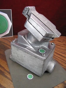 Carouse-Hinds Receptacle 20a 125-250v Hazardous Location CPS152 211 - Picture 1 of 5