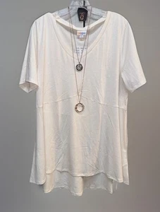 Neu mit Etikett LuLaRoe Large Swing-Top einfarbig elfenbeinfarben cremeweiß Jana Empire-Taille - Bild 1 von 8