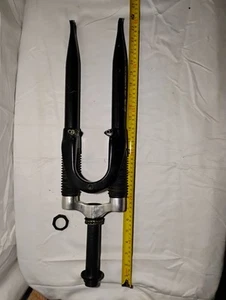 24" SR Suntour Suspension Forks 1-1/8" Steering Tube - Picture 1 of 13