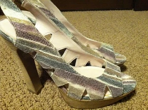 AUDREY BROOKE FAUX SNAKESKIN HEELS - SIZE 8.5 B - Picture 1 of 9