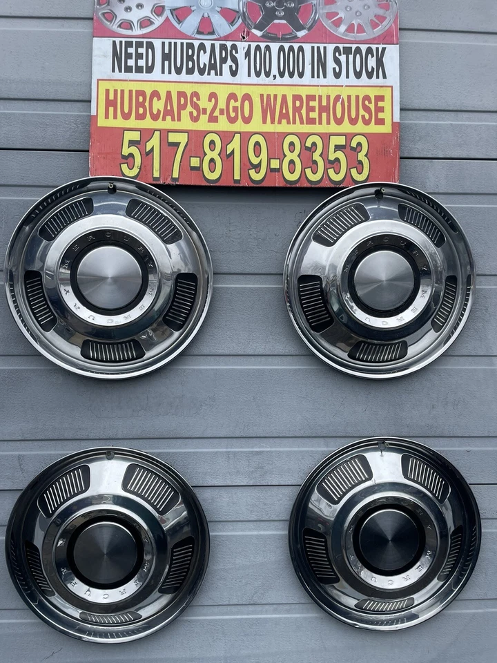 Juego de 4 tapacubos Mercury 1966-67 14” Comet raros hermosos negros/inoxibles. Verynice Foto 1 de 4