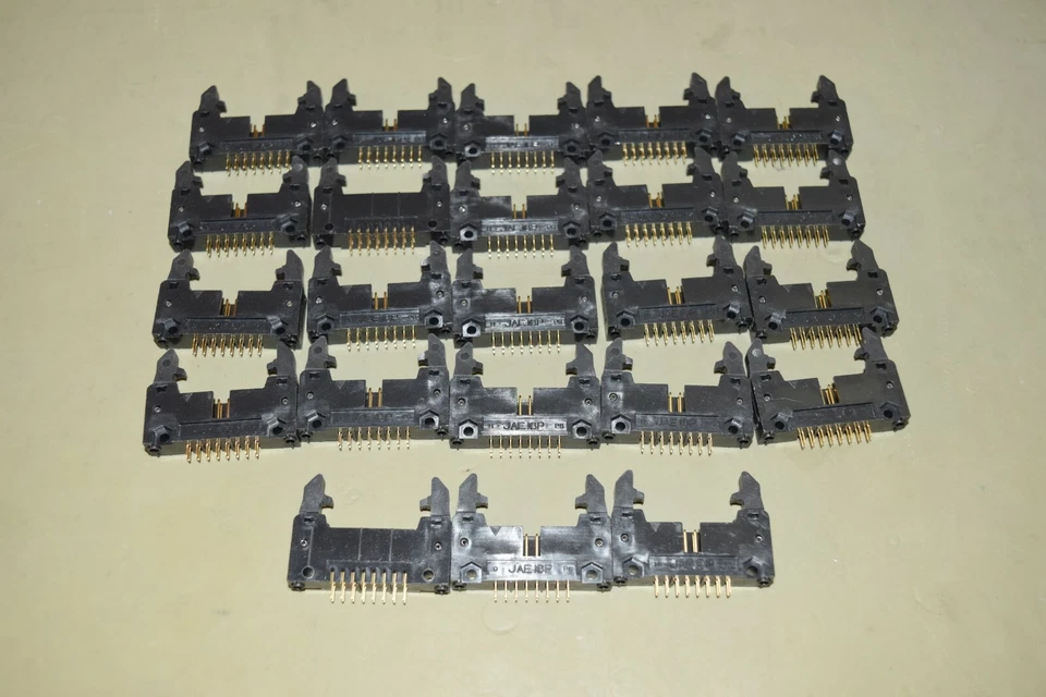 JAE 16 pos pin IDC header 2.54mm pitch straight shrouded 2 rows with lock arm - Image 1 of 1