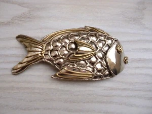 Vintage *** verzierte massive goldfarbene geprägte Fisch-Gürtelschnalle aus Metall ~ 5,5" x 3" - Bild 1 von 10