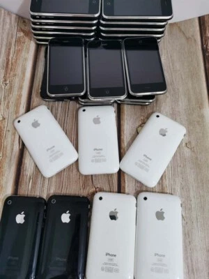 Apple iPhone 3G 3GS iSO 8GB 16GB 32GB Black White Unlocked Usedphone -​Wholesale - Image 1 of 4