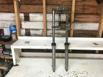 Horquillas delanteras Kawasaki KE125 1980 triple árbol KE 125   Foto 1 de 4