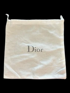 "BOLSA DE CUERDA CON CUBIERTA ANTIPOLVO DIOR BLANCA 8,5 X 8,5""" - Imagen 1 de 2