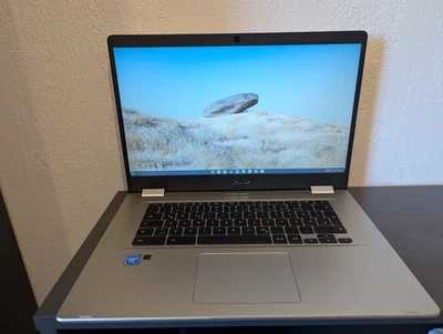 ASUS Chromebook C523N (C523NA-EJ0123) - 15,6"  Display  - Silber - 64GB EMMC - Bild 1 von 4