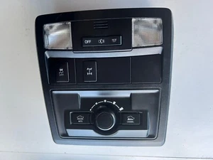 TOYOTA TACOMA 2016-2023 ROOF OVERHEAD CONSOLE DOME MAP LIGHT CRAWL SWITCH OEM - Picture 1 of 6