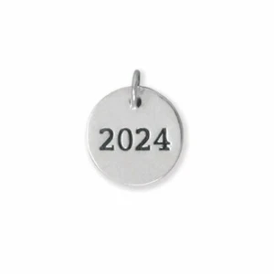 Dije del año de graduación 2024 estampado plata esterlina - Imagen 1 de 1