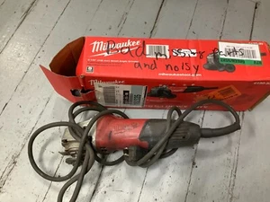 Milwaukee 6130-33 120V CA 7 Amp 4-1/2" Amoladora Angular Pequeña MALA - Imagen 1 de 1