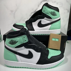 Jordan 1 Retro High "Green Glow" Size 10.5 Men's - Picture 1 of 7