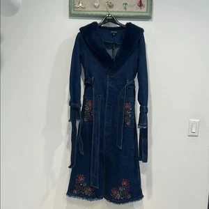 Current Mood Embroidered Denim Long Trench Coat Faux Fur NWT Medium - Picture 1 of 6