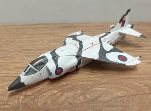 Corgi Diecast XW720 harrier Jump Jet RAF 110mm Long Royal Forces - Picture 1 of 5