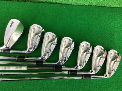 Dunlop SRIXON Z725 Iron Set 5-9+Pw+Aw Dynamic Gold DST Flex-X 7pcs Right-Handed - Image 1 of 4