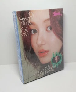 NewJeans 1st Single Album [OMG] Message Card DANIELLE CD+Book+30p Card+Sticker - Picture 1 of 9