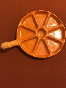 Bandeja redonda de terracota con mango de 8 secciones divididas con tapa acristalada al sol elevado - Imagen 1 de 12